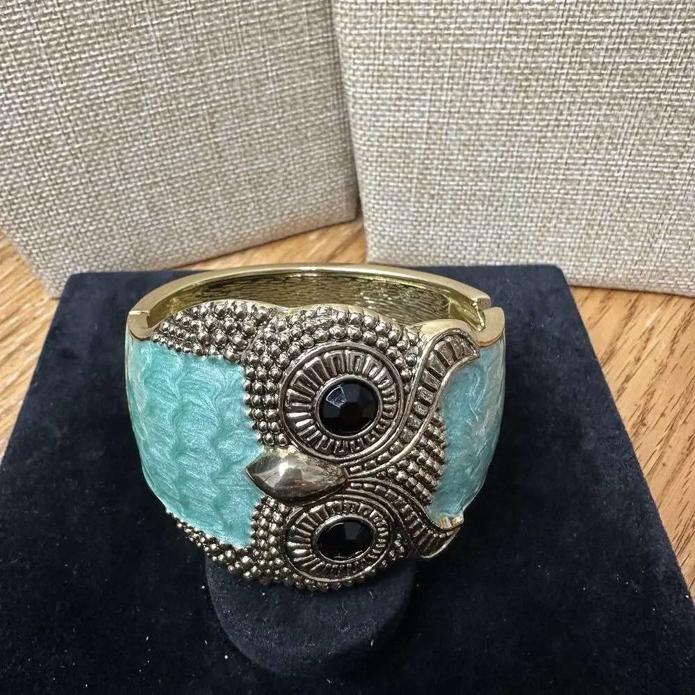 Sequin Nordstrom Green Owl Gold Tone Statement Enamel Bangle Bracelet Beauty #70